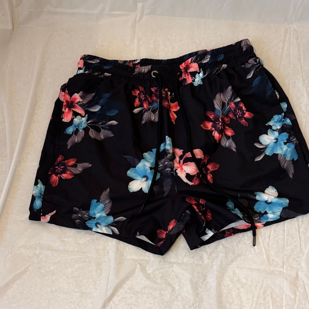 Men’s Large black floral print swim trunks or shorts